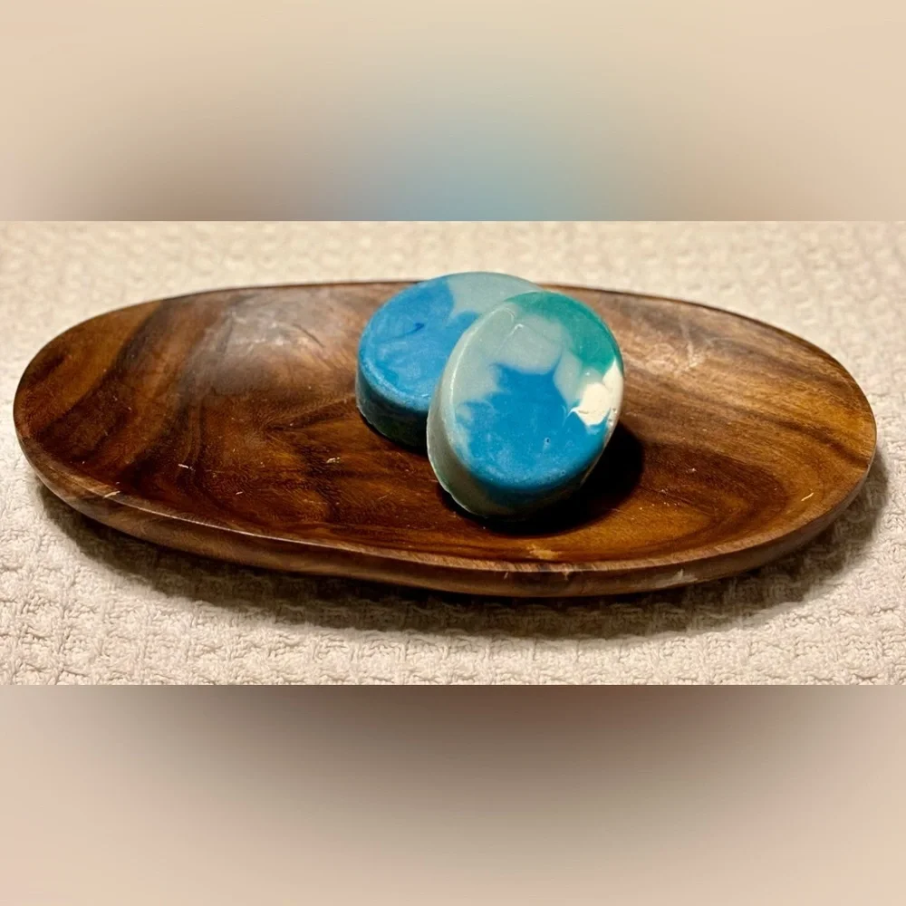 One set left- Hand crafted set of two artisan guest soaps - Picture 5 of 6